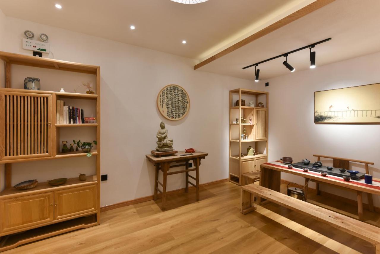 Yifangyan - Tingyuan Qingshe Hostel Fenghuang Buitenkant foto